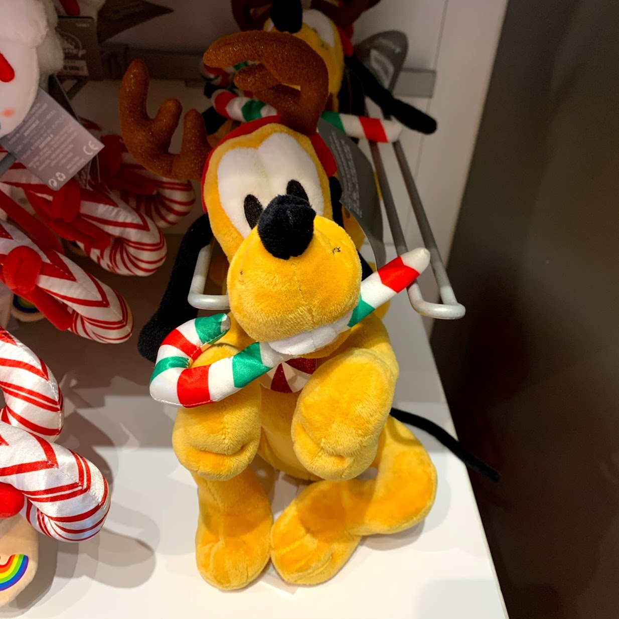 Christmas Merch Has Hit the Disney Stores! ⋆ Disney Dopamine