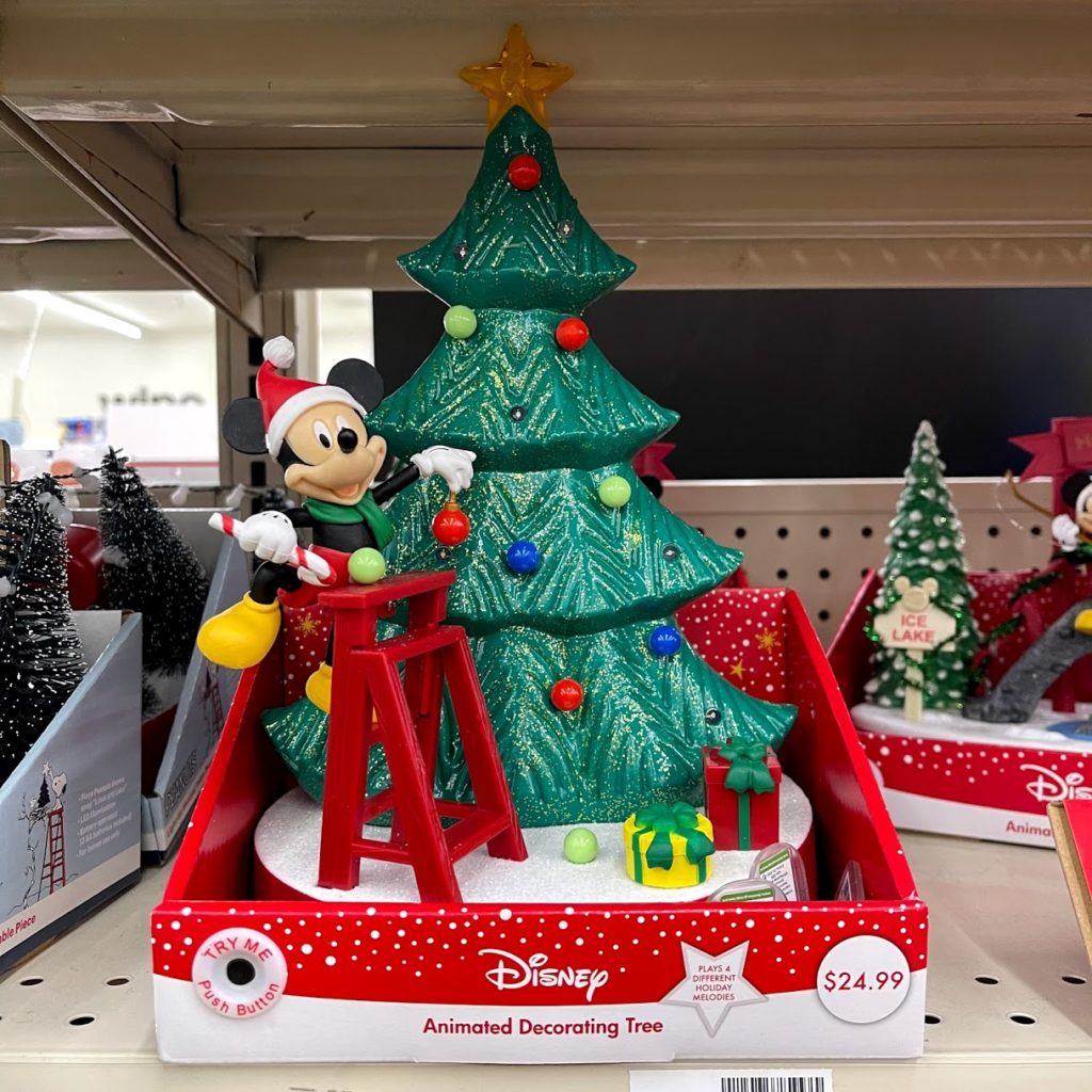 Disney Christmas Decorations 2020 Animated : The Wonderful World Of ...